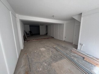 Plus de détails pour 38 Piccadilly, Stoke On Trent - Commerce de détail à louer