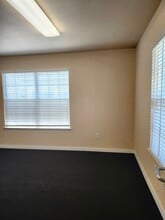 1110 Civic Center Blvd, Yuba City, CA for lease Interior Photo- Image 2 of 8