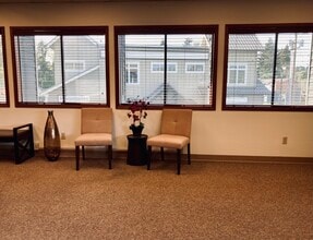 614 Harrison St, Sumner, WA for lease Building Photo- Image 2 of 5