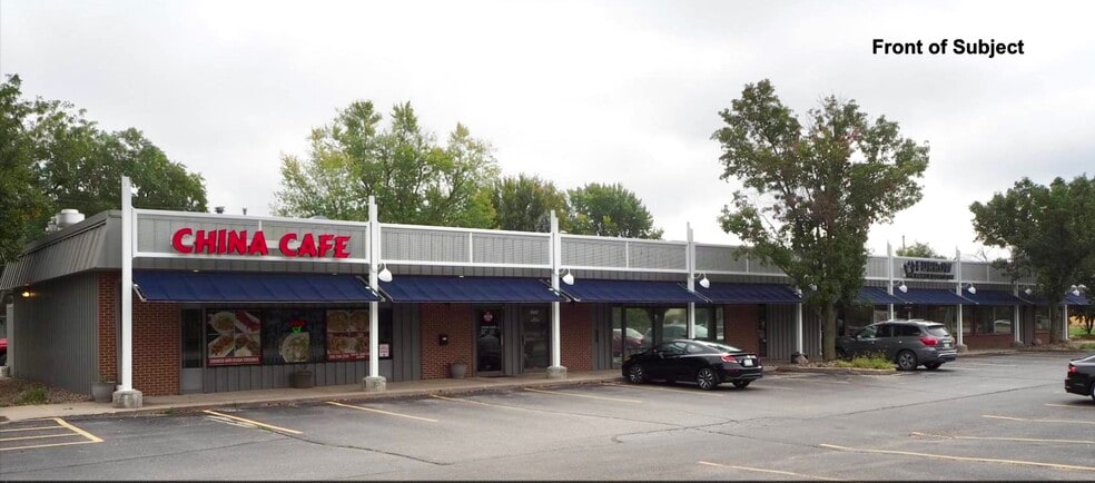 5967 Merle Hay Rd, Johnston, IA for lease - Building Photo - Image 1 of 3