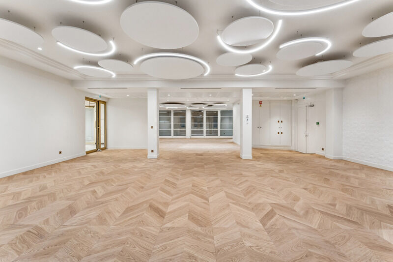 52 Rue De La Bienfaisance, Paris à louer - Photo du bâtiment - Image 3 de 14