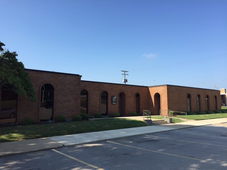 100 30th St, Canton, OH for lease - Building Photo - Image 2 of 5