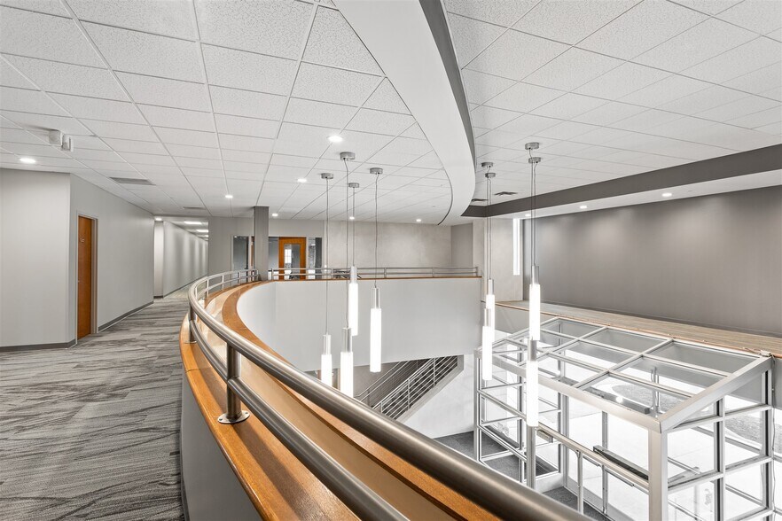 6855 Shore Terrace, Indianapolis, IN à louer - Photo intérieure - Image 3 de 6