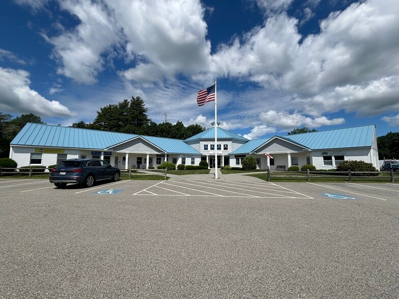 200 Lafayette Rd, North Hampton, NH for lease - Building Photo - Image 1 of 1