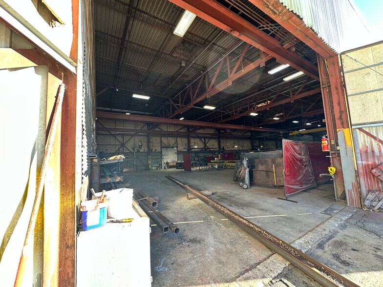 1944 Route 22, Brewster Village, NY à louer - Photo du bâtiment - Image 3 de 5