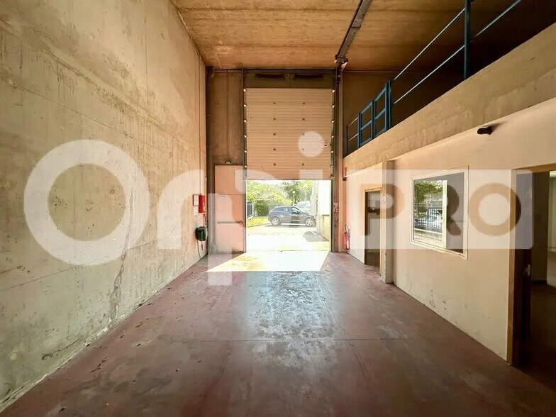 Flex dans Grigny à louer - Photo du bâtiment - Image 1 de 5