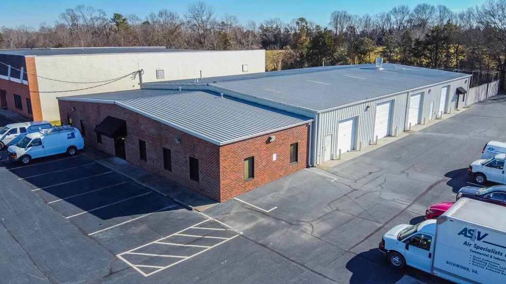 12927 Plaza Dr, Richmond, VA for lease - Building Photo - Image 1 of 37