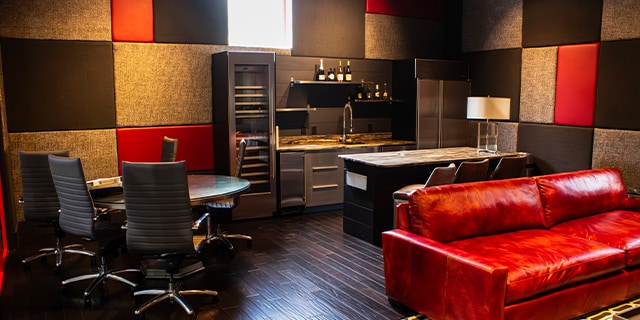 4007 Clairmont Rd, Chamblee, GA for lease - Interior Photo - Image 3 of 6