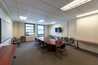 8 S Michigan Ave, Chicago, IL à louer Photo intérieure- Image 2 de 2