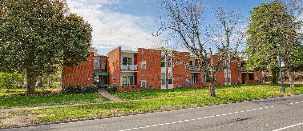 3618 Chamberlayne Ave, Richmond, VA à vendre - Photo du bâtiment - Image 3 de 39