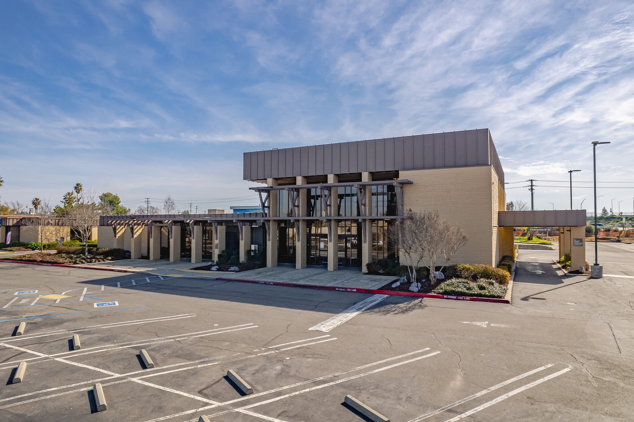 110 Harding Blvd, Roseville, CA à vendre Photo du bâtiment- Image 1 de 14