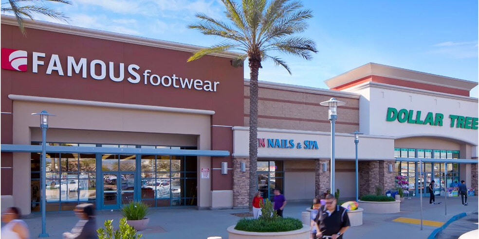 1231 S Sanderson Ave, Hemet, CA à louer - Photo du bâtiment - Image 2 de 10