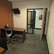 7220 N Lindbergh Blvd, Hazelwood, MO à louer Photo intérieure- Image 2 de 4