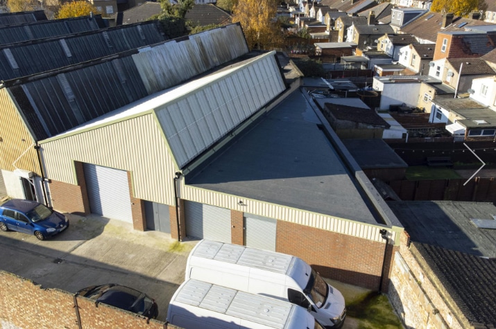 Harlington Rd, Southall for lease - Primary Photo - Image 1 of 1