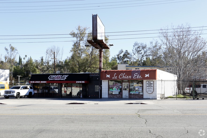 22840 Ventura Blvd, Woodland Hills, CA for lease - Primary Photo - Image 3 of 4