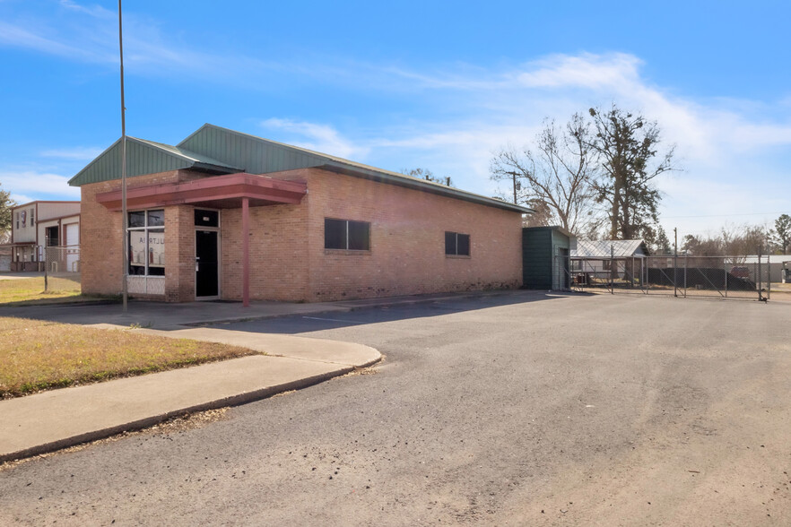 145 E Texas Ave, Waskom, TX for sale - Building Photo - Image 2 of 15