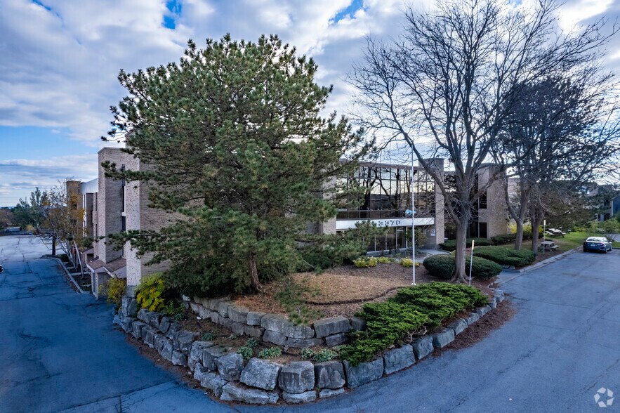 3370 S Service Rd, Burlington, ON à vendre - Photo principale - Image 1 de 1