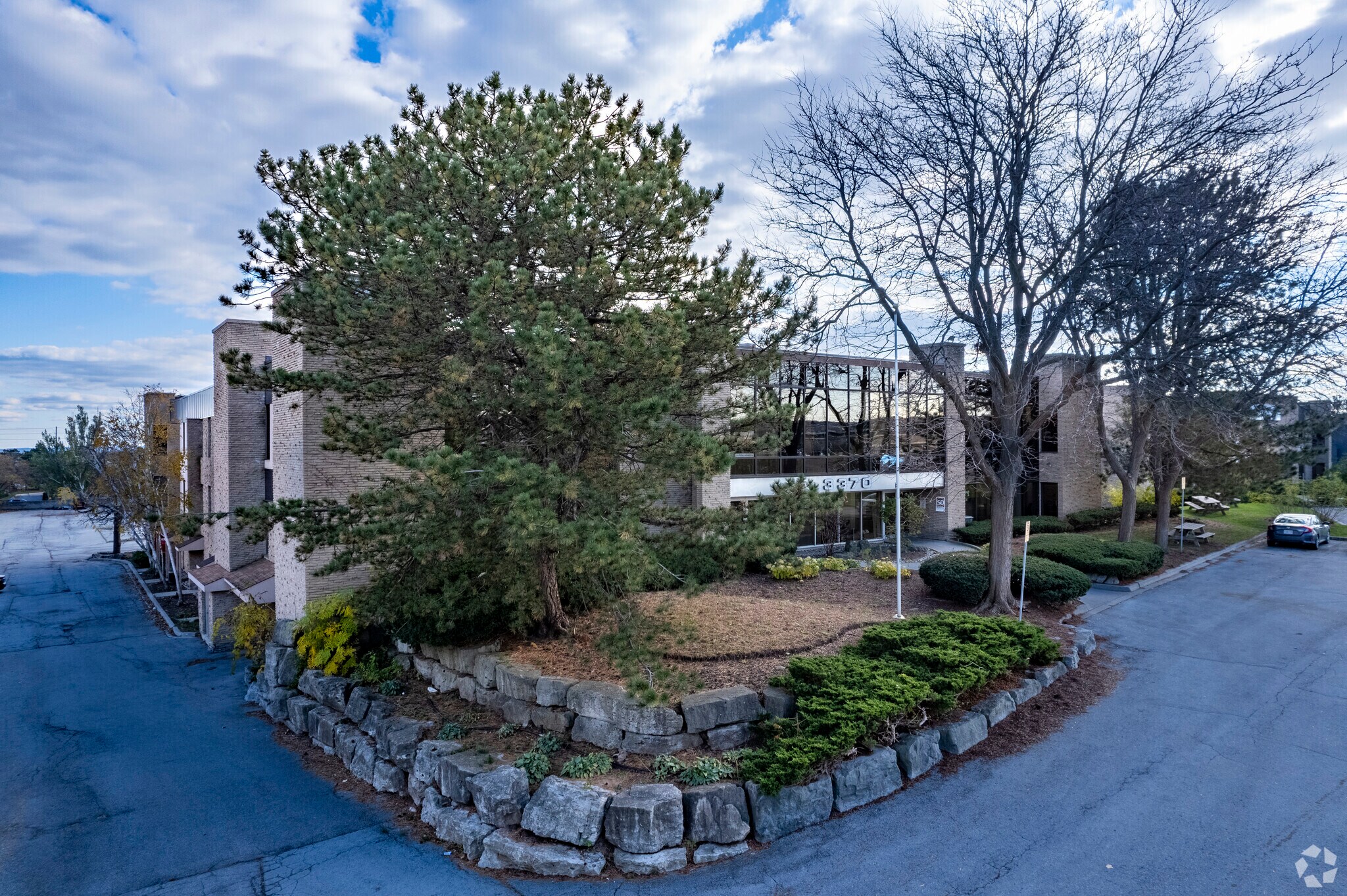 3370 S Service Rd, Burlington, ON à vendre Photo principale- Image 1 de 1