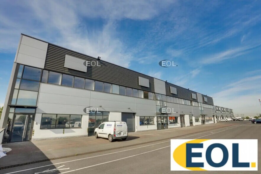 Flex dans Saint-Denis à louer - Photo du bâtiment - Image 3 de 24