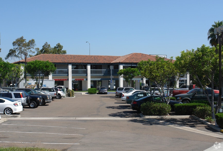 5202-5230 Jackson Dr, La Mesa, CA for lease - Building Photo - Image 3 of 4