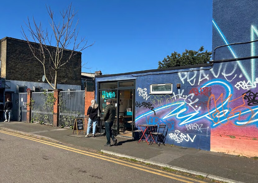 76 St. Mary Rd, London for sale - Building Photo - Image 2 of 7