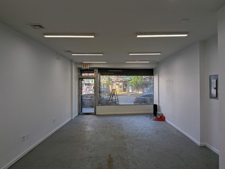 1450 Flatbush Ave, Brooklyn, NY for lease - Interior Photo - Image 3 of 18