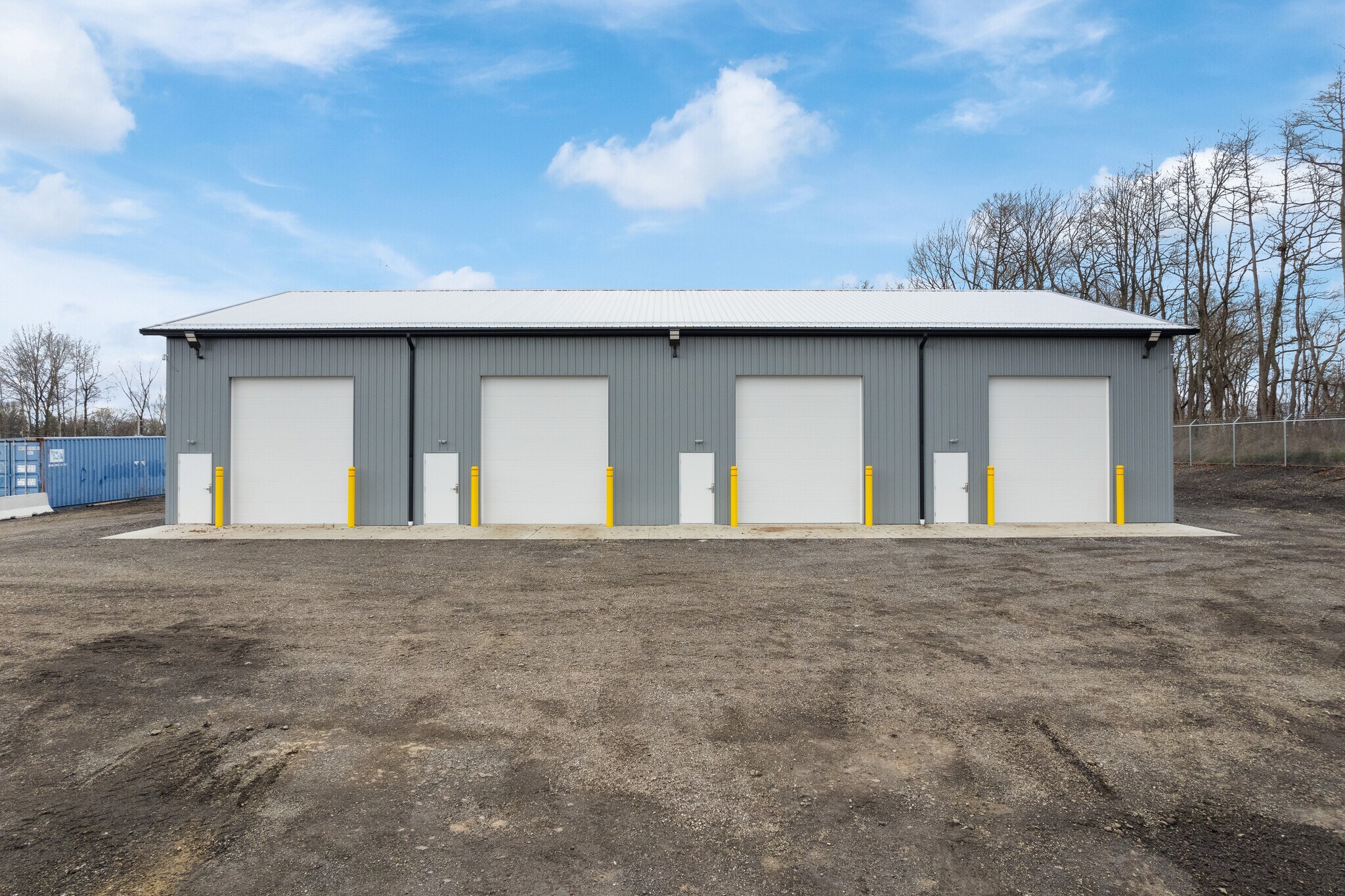 204 Trump Ave NE, East Canton, OH à louer Photo principale- Image 1 de 32