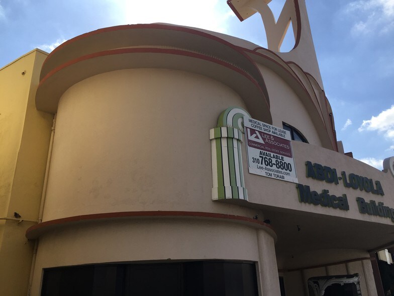 8610 S Sepulveda Blvd, Los Angeles, CA à louer - Photo du bâtiment - Image 1 de 3