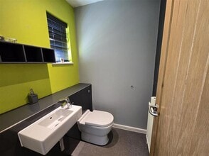 125-127 London Rd, Dartford for lease Interior Photo- Image 2 of 3