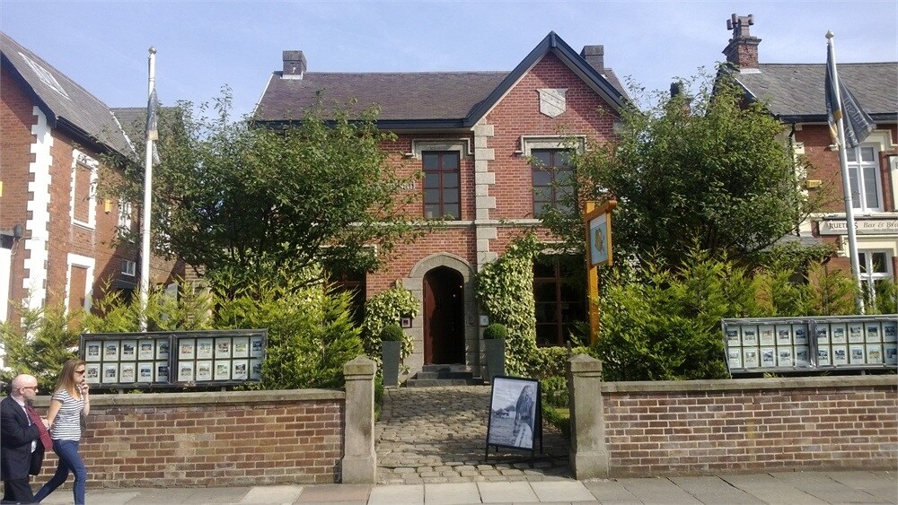 28 Hoghton St, Southport à louer Photo principale- Image 1 de 2