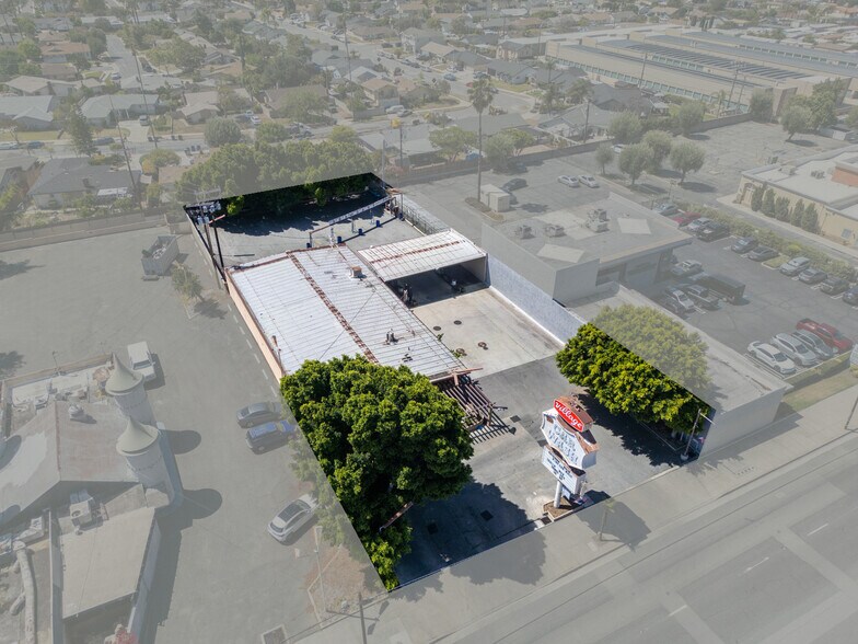 530 E Foothill Blvd, Pomona, CA à vendre - Aérien - Image 2 de 20
