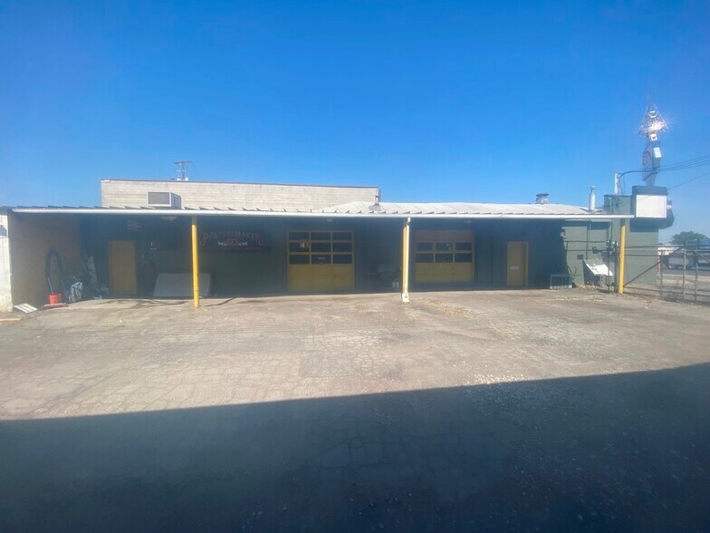 257 W 3300 S, Salt Lake City, UT à vendre - Photo du bâtiment - Image 2 de 16