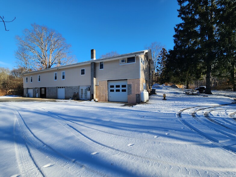 553 Hosner Mountain Rd, Stormville, NY for lease - Building Photo - Image 1 of 4