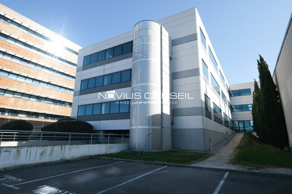 Office in Blagnac for lease Building Photo- Image 1 of 8