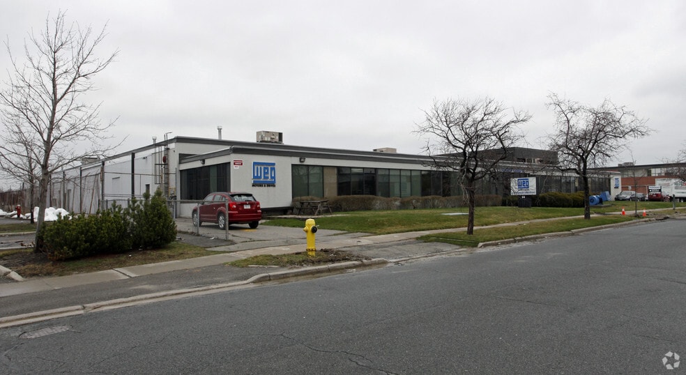 64 Samor Rd, Toronto, ON for sale - Primary Photo - Image 1 of 1