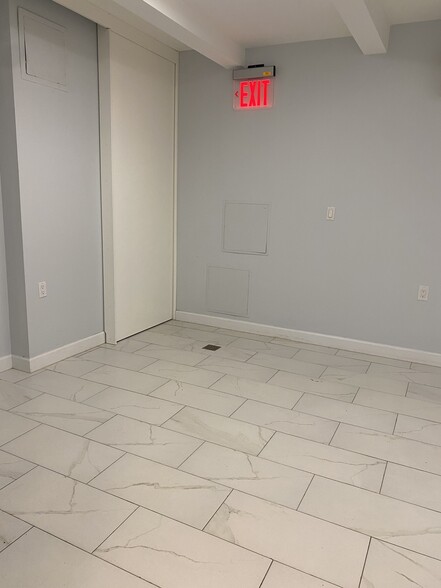 6721 13th Ave, Brooklyn, NY for sale - Building Photo - Image 3 of 9