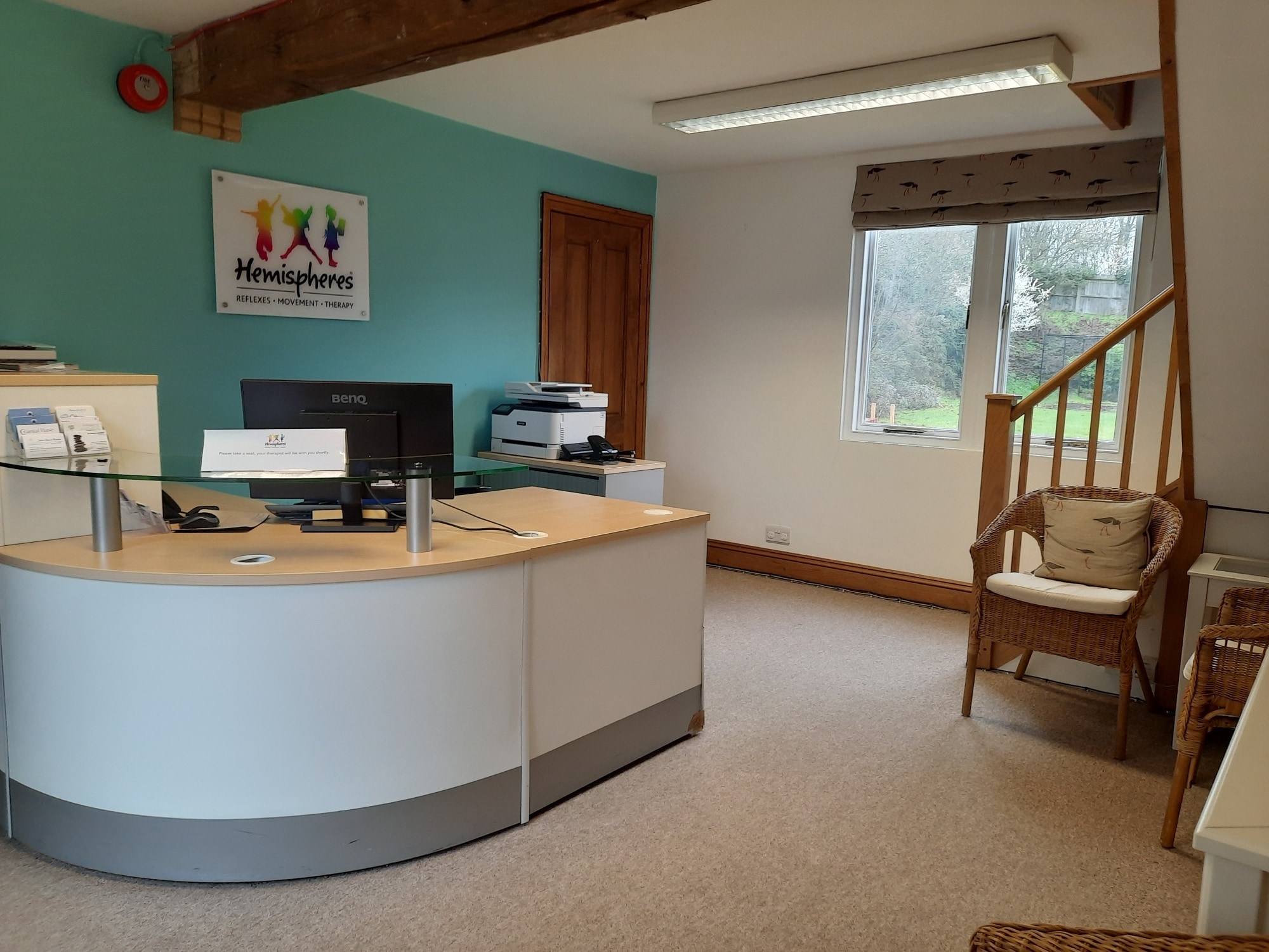 Broadway Road, Lightwater for lease Interior Photo- Image 1 of 6