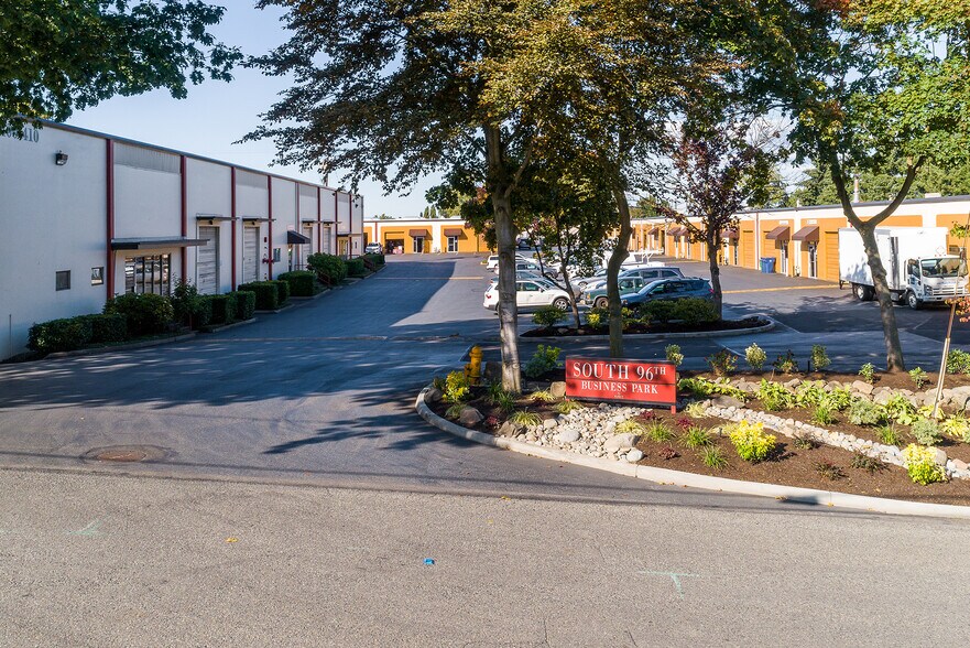 400-410 S 96th St, Seattle, WA à louer - Photo du bâtiment - Image 3 de 3