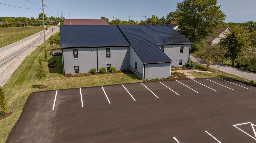 180 Kings Daughter Dr, Frankfort, KY à vendre - Photo du bâtiment - Image 1 de 16