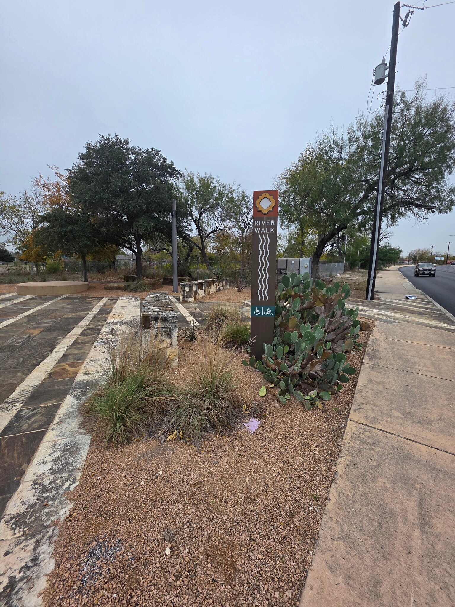 1119 Southcross Blvd, San Antonio, TX à louer Photo du bâtiment- Image 1 de 11