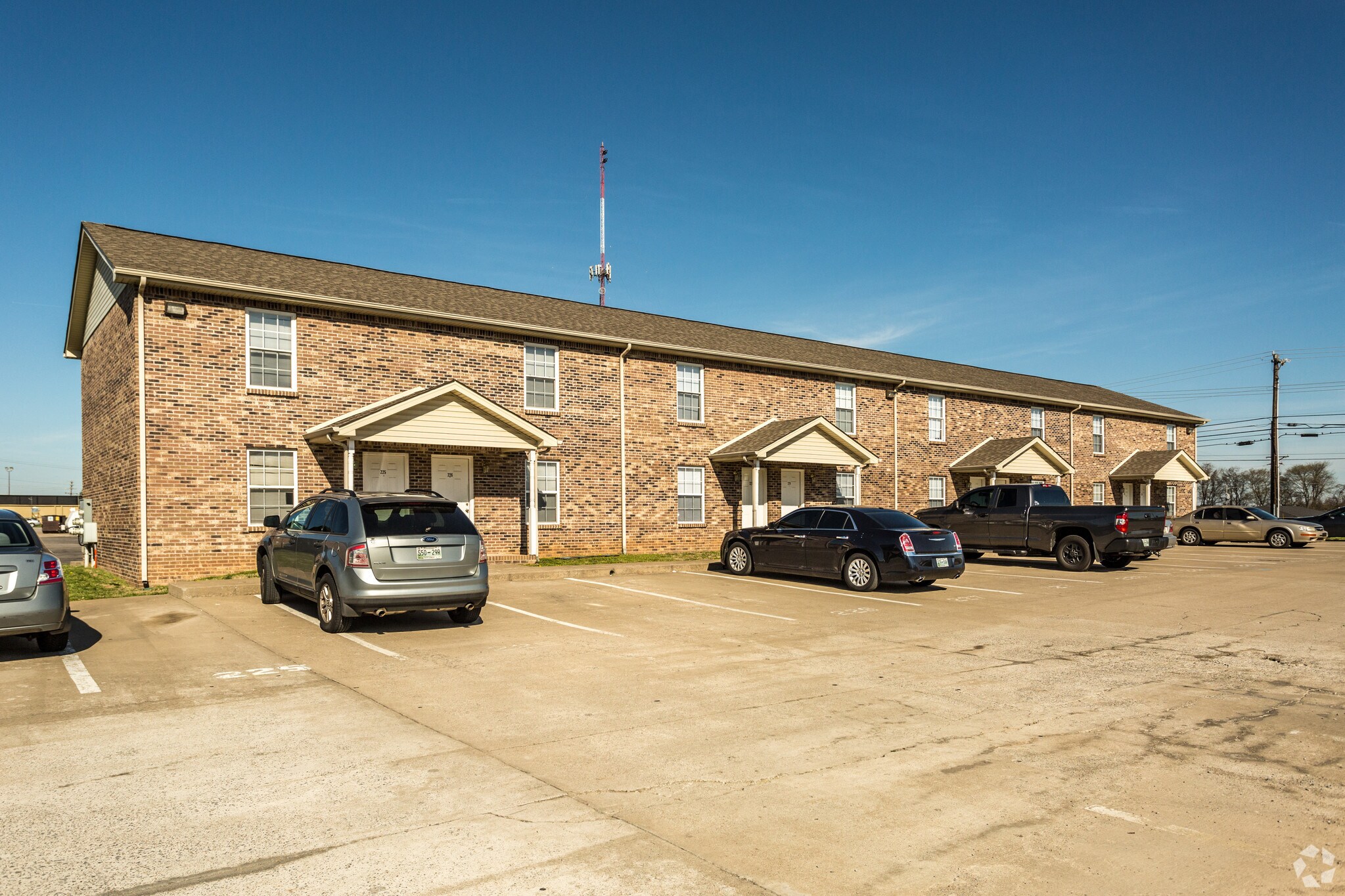 160 State Line Rd, Clarksville, TN à vendre Photo principale- Image 1 de 1