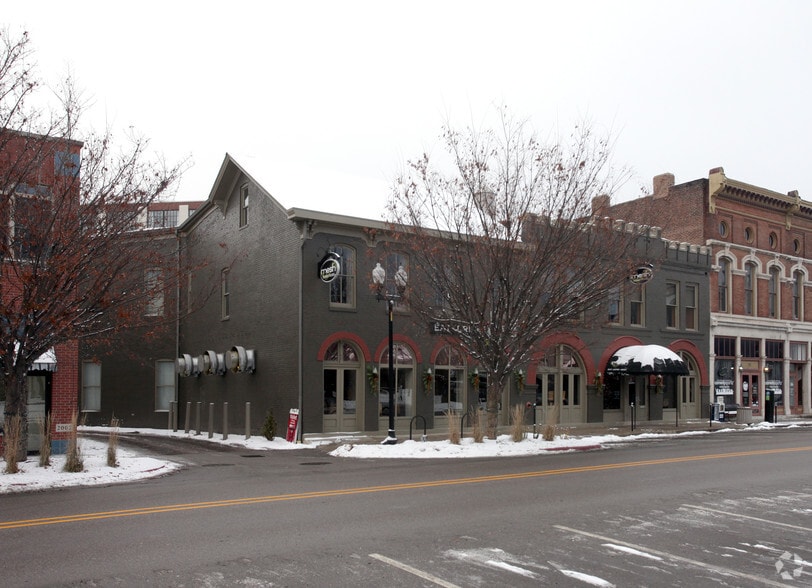 725 Massachusetts Ave, Indianapolis, IN for sale - Building Photo - Image 2 of 9