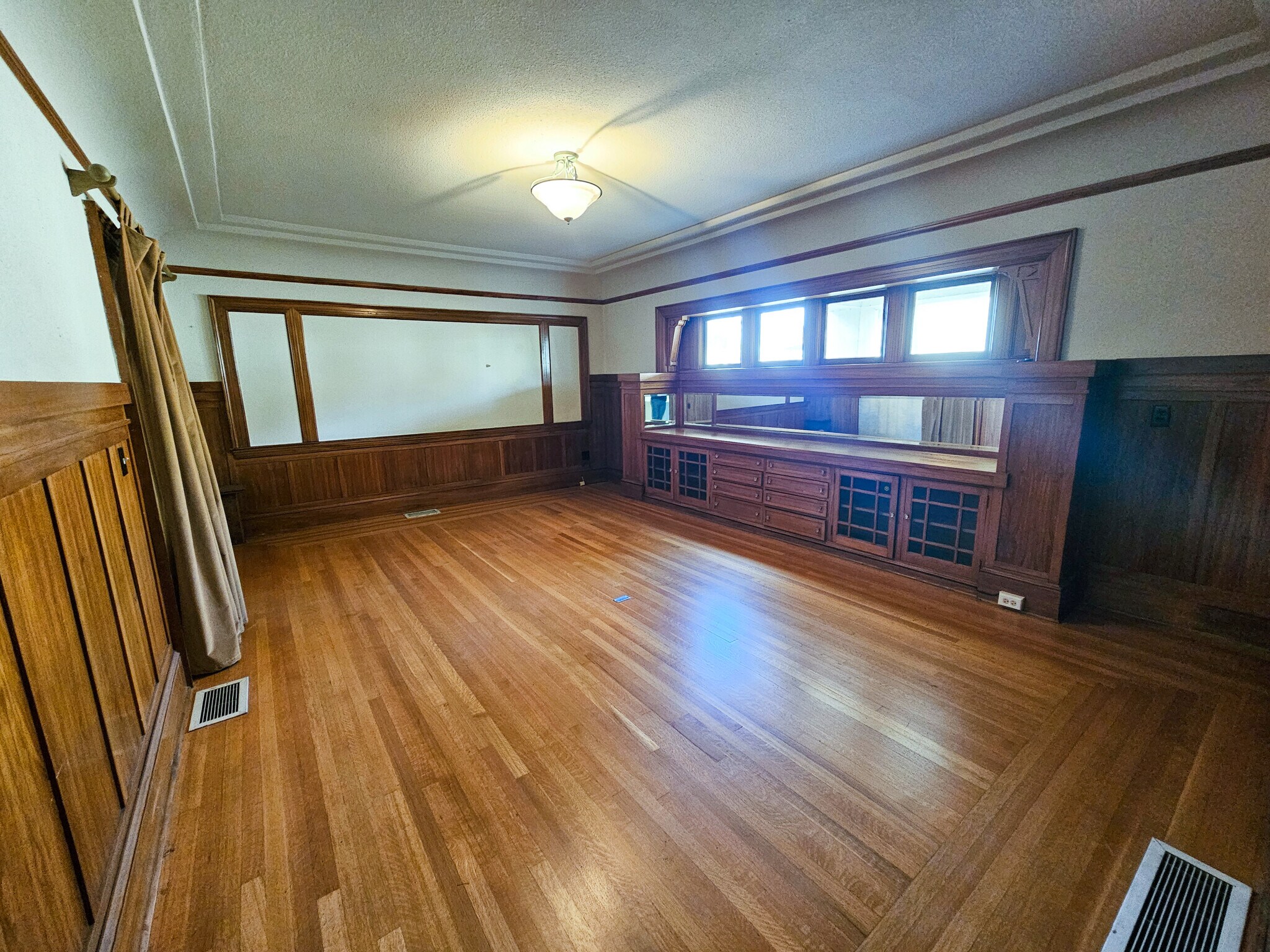 825 College Ave, Santa Rosa, CA à louer Photo intérieure- Image 1 de 5