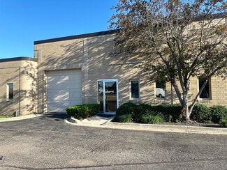 More details for 785 Oakwood Rd, Lake Zurich, IL - Industrial for Sale