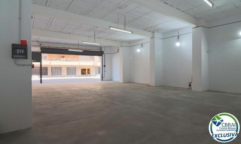 Figueres, GER 17600 - Unit - -  - Interior Photo - Image 1 of 5