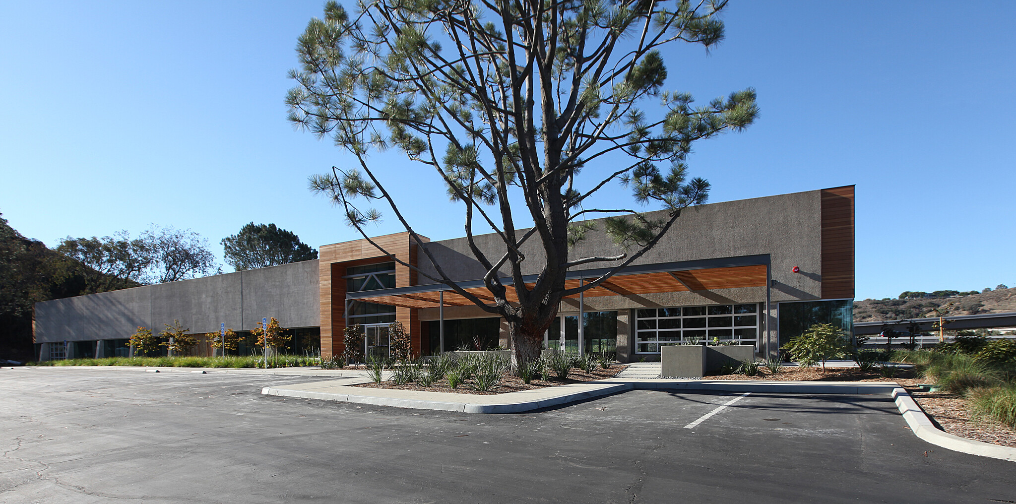 3931 Sorrento Valley Blvd, San Diego, CA for lease Building Photo- Image 1 of 9