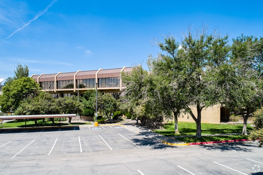 4171 N Mesa St, El Paso, TX for lease - Building Photo - Image 3 of 43