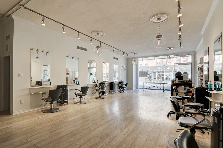 715-717 Queen St E, Toronto, ON for lease - Interior Photo - Image 2 of 43