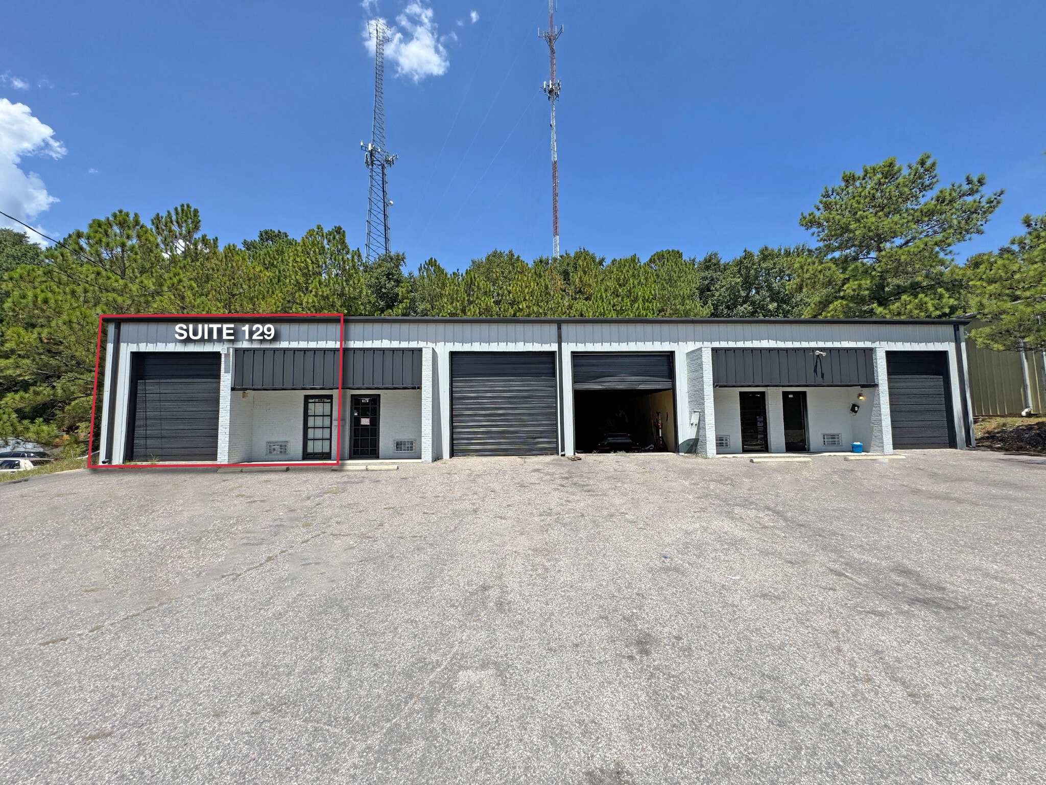 129-131 Calvin Dr, Columbia, SC for lease Primary Photo- Image 1 of 5