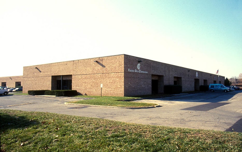 6620-6680 Busch Blvd, Columbus, OH for lease - Building Photo - Image 3 of 8